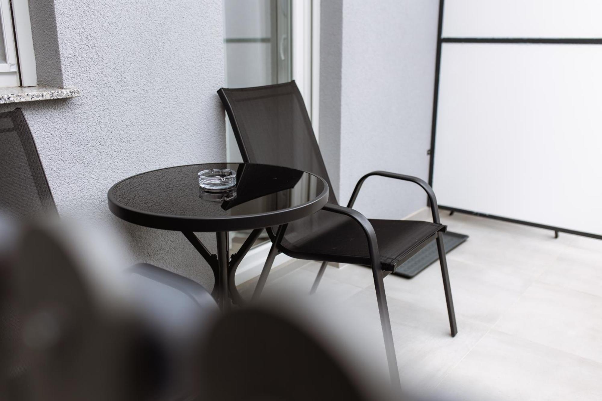 Cozy Studio Apartment In Osijek - Self Check In Exterior foto